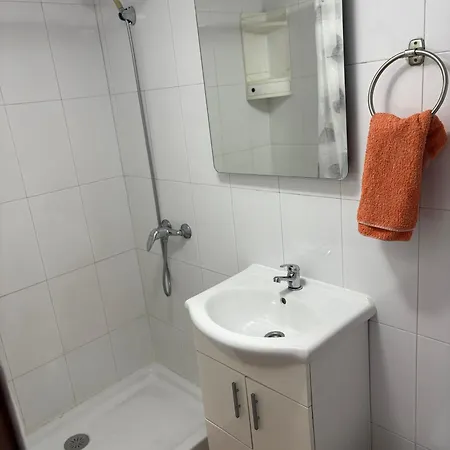 Malaga Aeropuerto كارتاما